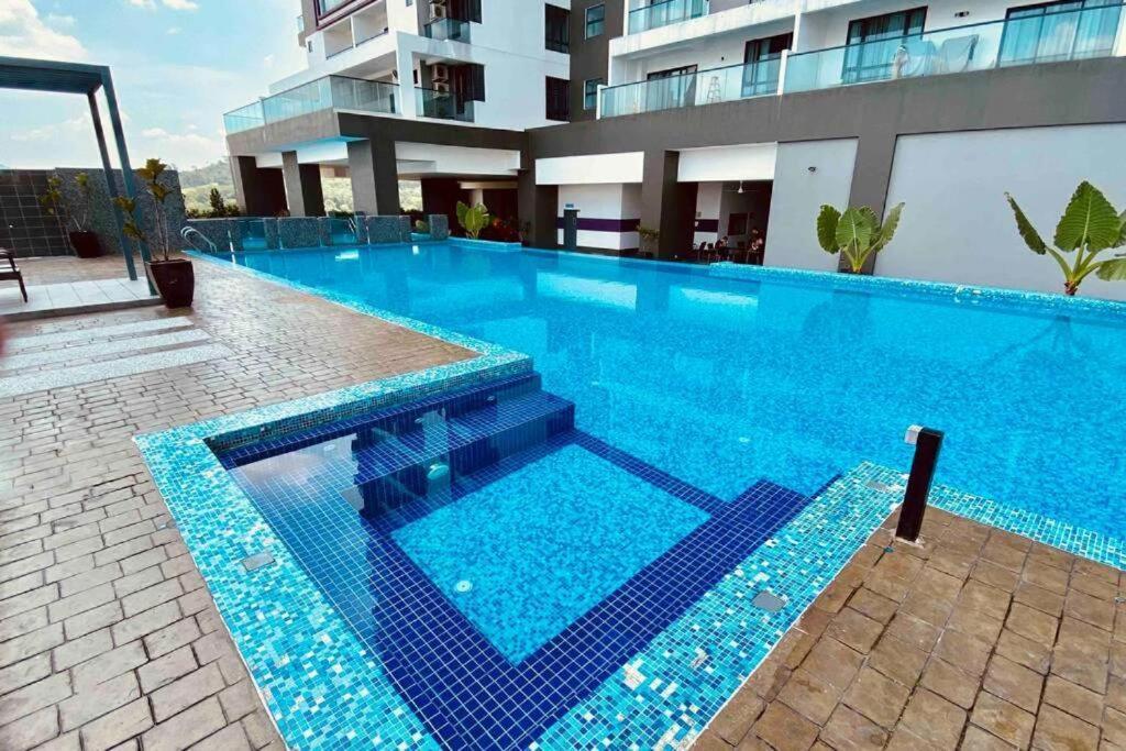 1 Dream @ Landmark 5星级酒店风格享受浪漫阳台的设备 Kajang